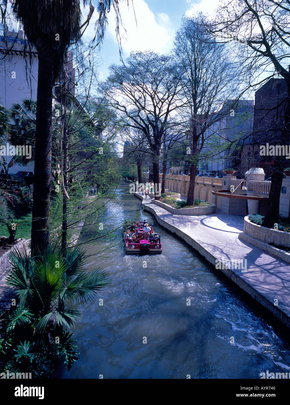 spring at the River Walk San Antonio Texas USA. Photo by Willy Matheisl