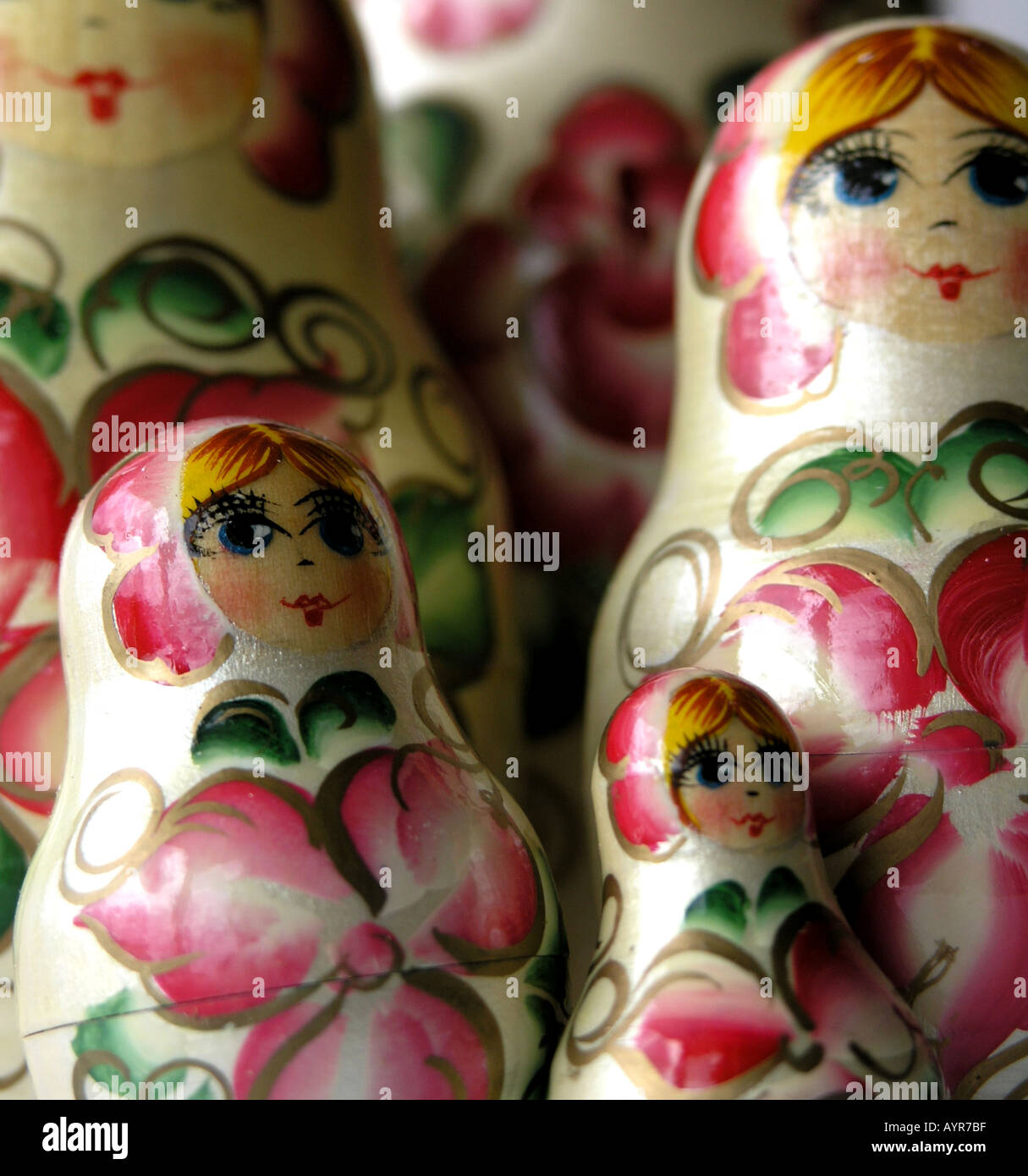 Red russian wooden nesting dolls hires stock photography and images