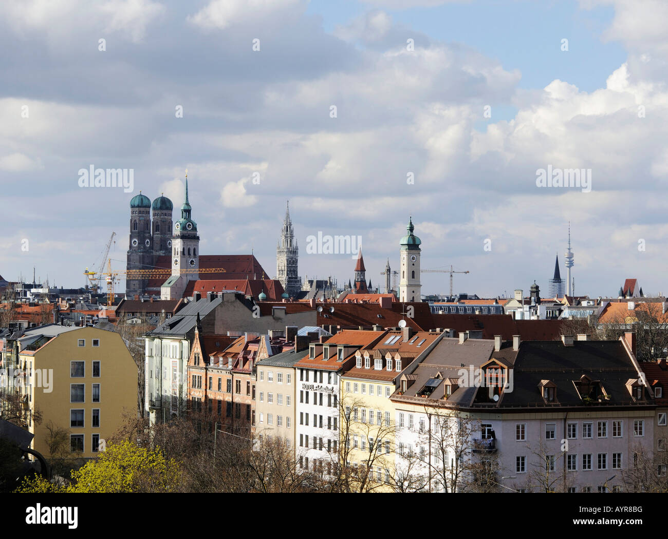 View of the towers of Munich: Frauenkirche (Cathedral of Our Blessed Lady), Alter Peter (St. Peter's Church), Neues Rathaus (Ne Stock Photo