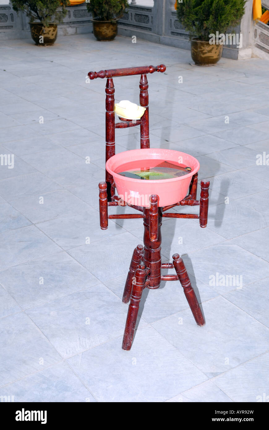 Modern washstand to wash ones hands before entering the shrine Ming Dao Palace Kaifeng Henan Province China Asia Restored Stock Photo