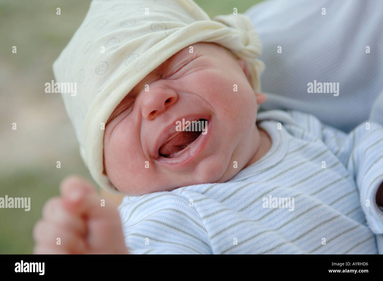 6 month old screaming for no reason