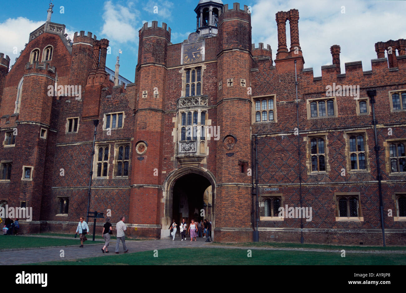 Anne Boleyns gateway, Hampton Court Palace, Middlesex, west London