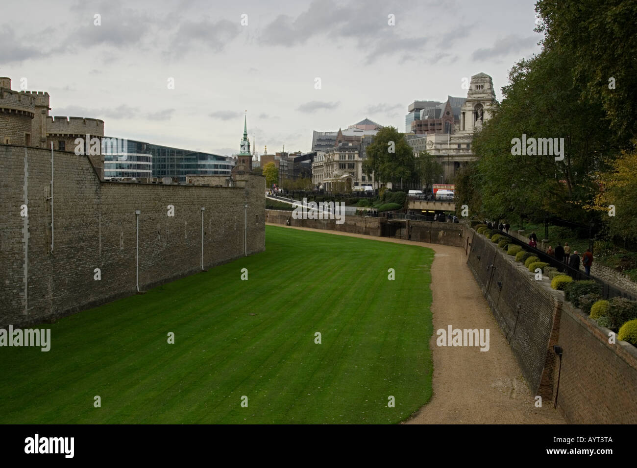 'Moat' gardens of the Tower of London, England, UK Stock Photo Alamy