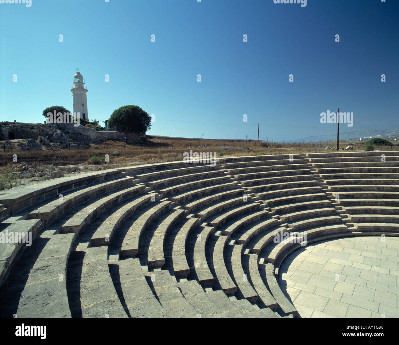 Ausgrabungen, praehistorische Staette, Amphitheater (Roemisches Odeon) und Leuchtturm in Paphos auf Zypern Stock Photo