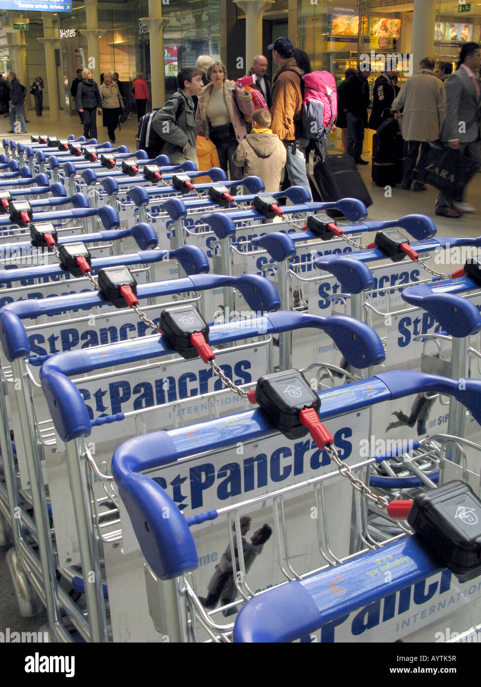 Luggage trolleys st pancras london hires stock photography and images