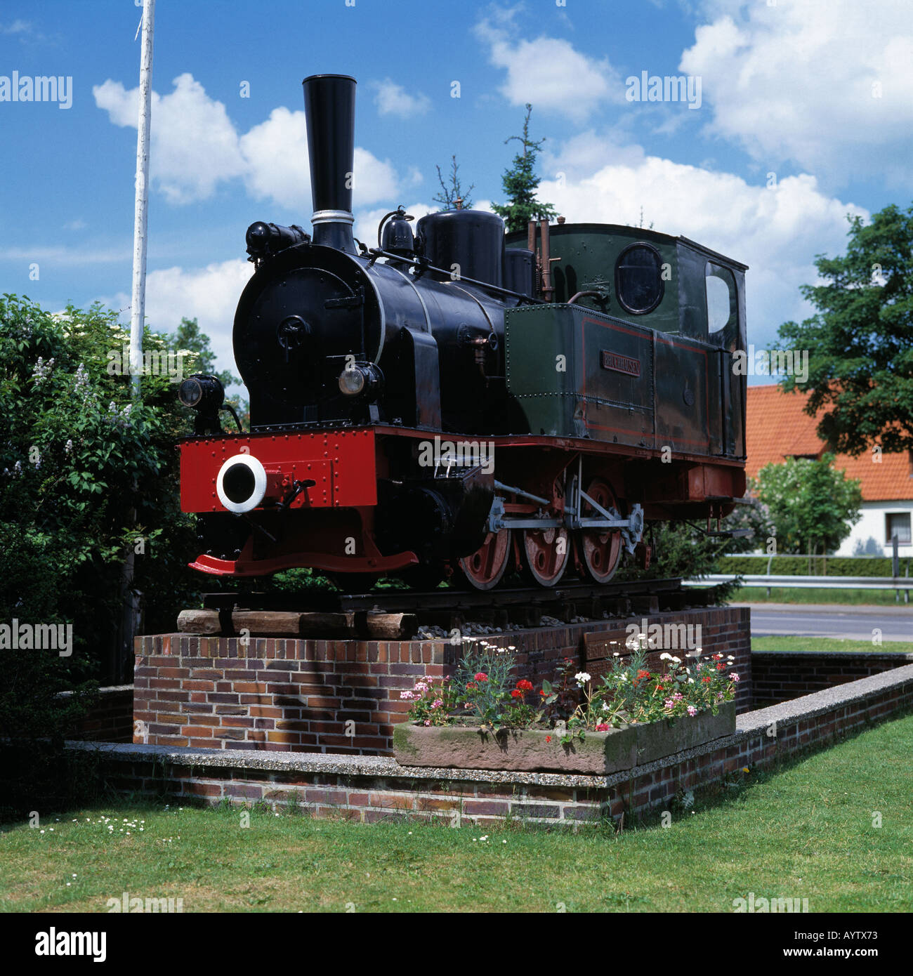 Eisenbahnmuseum, historische Denkmallokomotive auf einem Podest, Bruchhausen-Vilsen, Niedersachsen Stock Photo