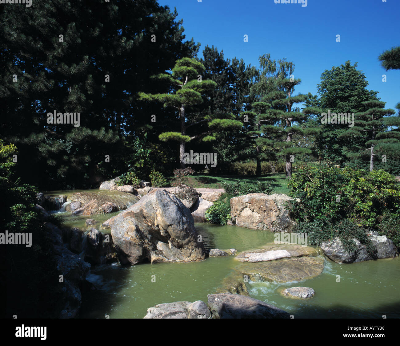 Japanischer Garten im Nordpark in Duesseldorf, Rhein, Nordrhein ...