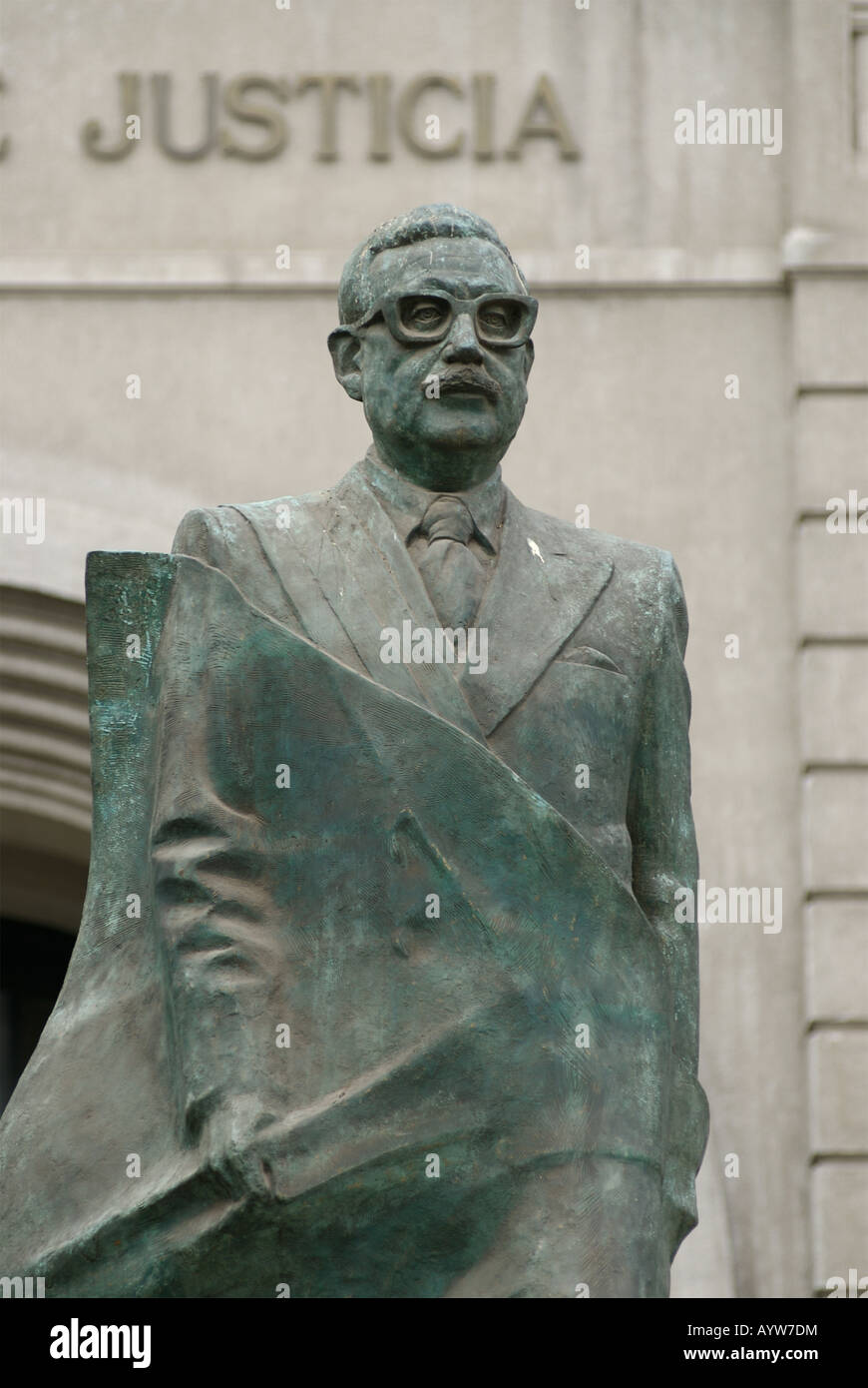 Salvador Allende statue in Santiago de ChileSalvador Allende statue in