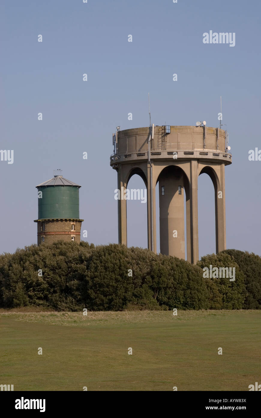 Water storage tower hi-res stock photography and images - Alamy