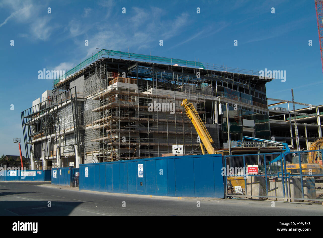 Golden square warrington shopping centre hires stock photography and