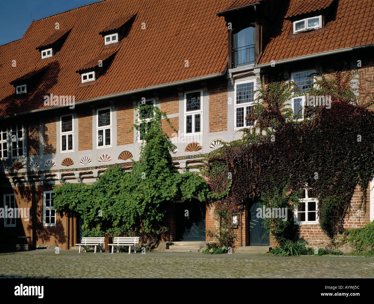 Schlosshof von Schloss Bleckede, Naturpark Elbufer-Drawehn, Wendland