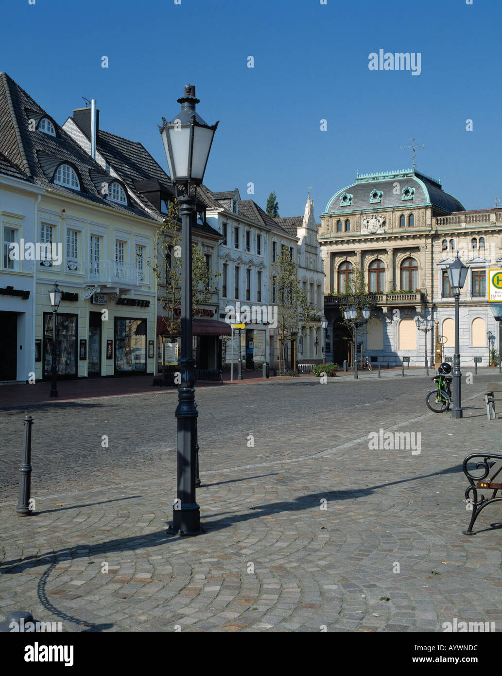 Holzmarkt hi-res stock photography and images - Page 8 - Alamy