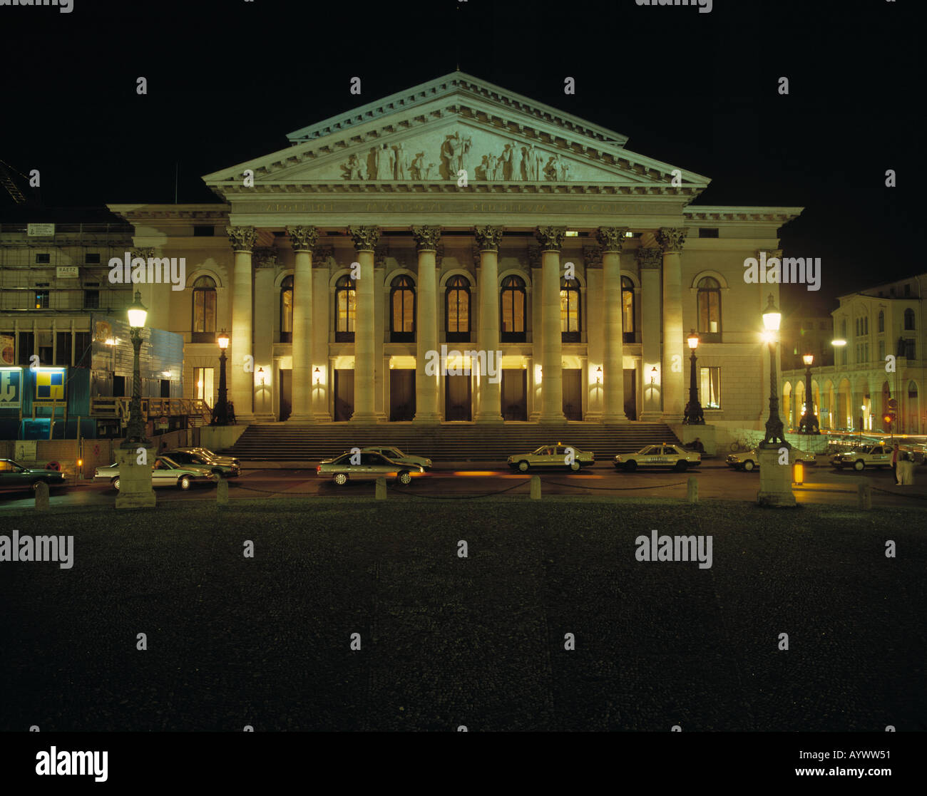 Max-Joseph-Platz mit Nationaltheater bei Nacht, Muenchen, Isar, Oberbayern Stock Photo