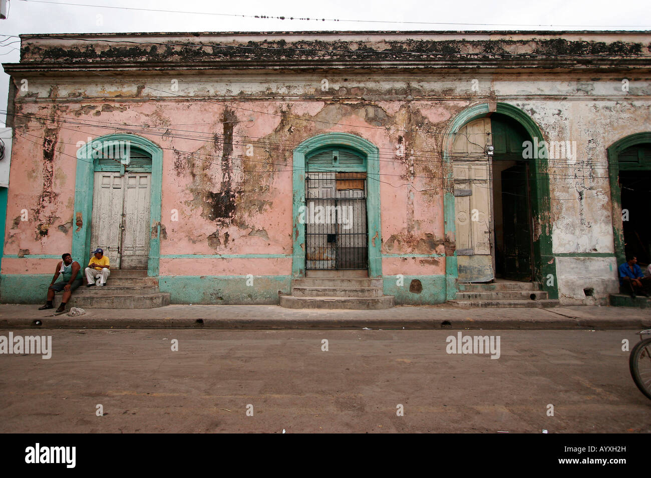 dilapidating colonial architecture in Granada Nicaragua Stock Photo