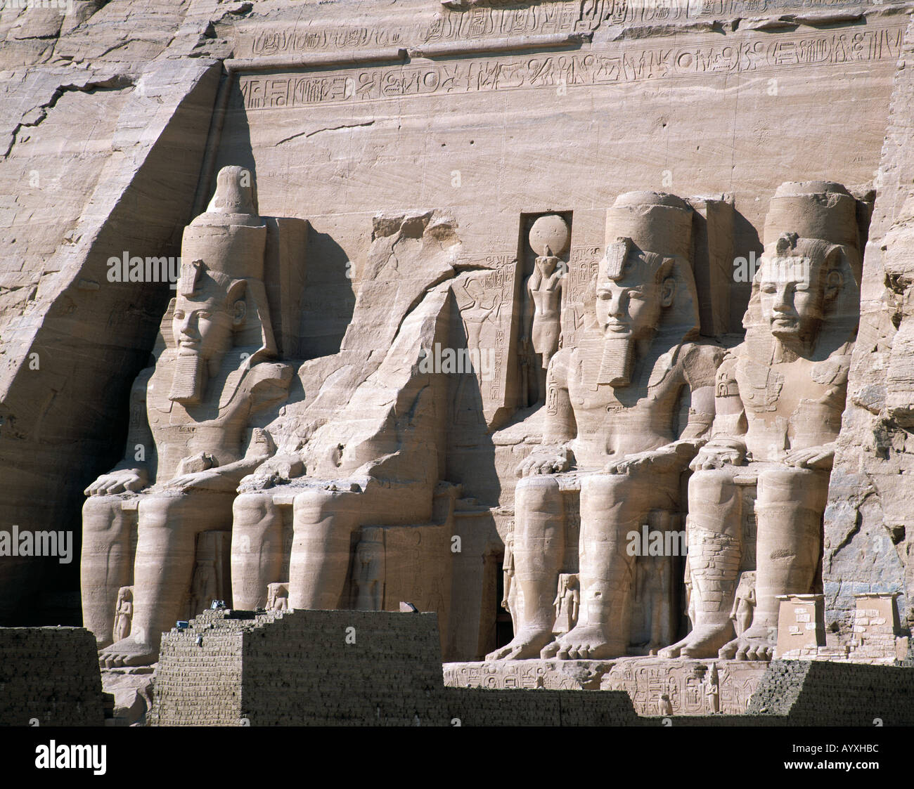 Kolossalsitzbilder von Ramses II, Statuen, Grosser Felsentempel, Abu Simbel, Oberaegypten Stock Photo