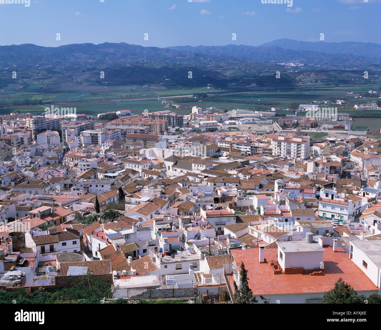 Stadtpanorama, weisse Stadt, Berglandschaft, Velez-Malaga, Andalusien Stock Photo