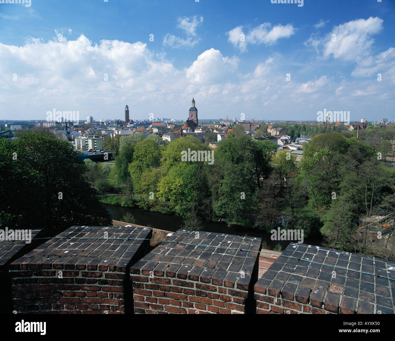 Stadtpanorama, Stadtteil Spandau, Zinnen der Zitadelle, Rathaus, Nikolaikirche, Berlin-Spandau Stock Photo