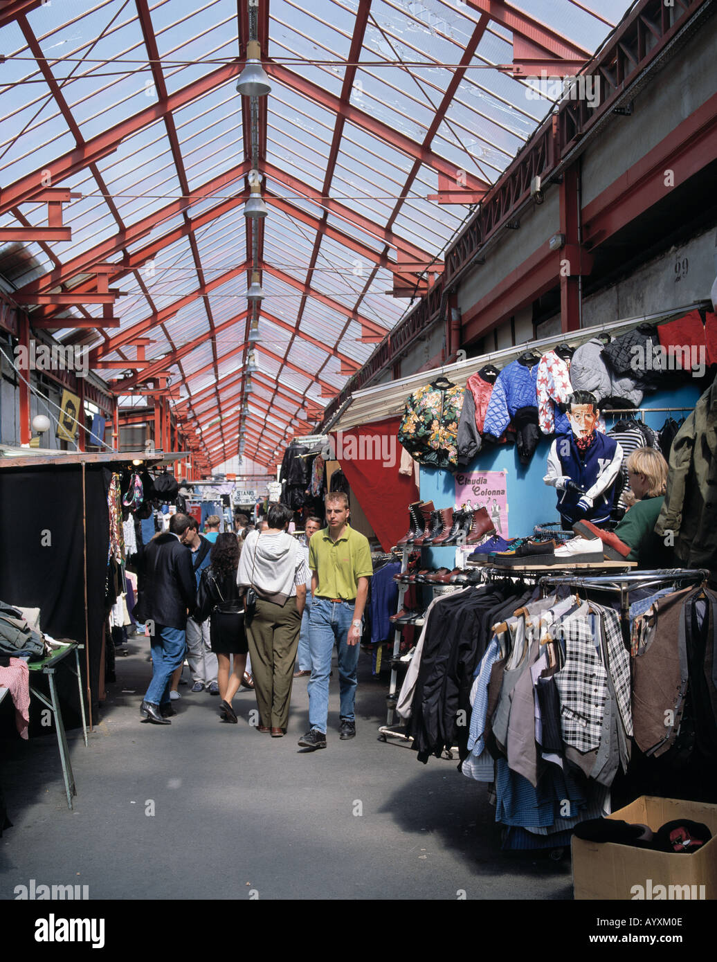 France, FParis, fair, flea market, junk market Stock Photo Alamy