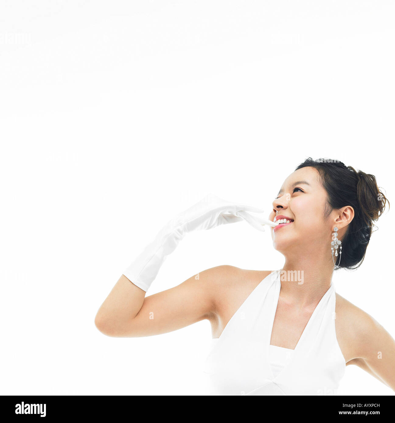 Woman wearing white dress hi-res stock photography and images - Alamy