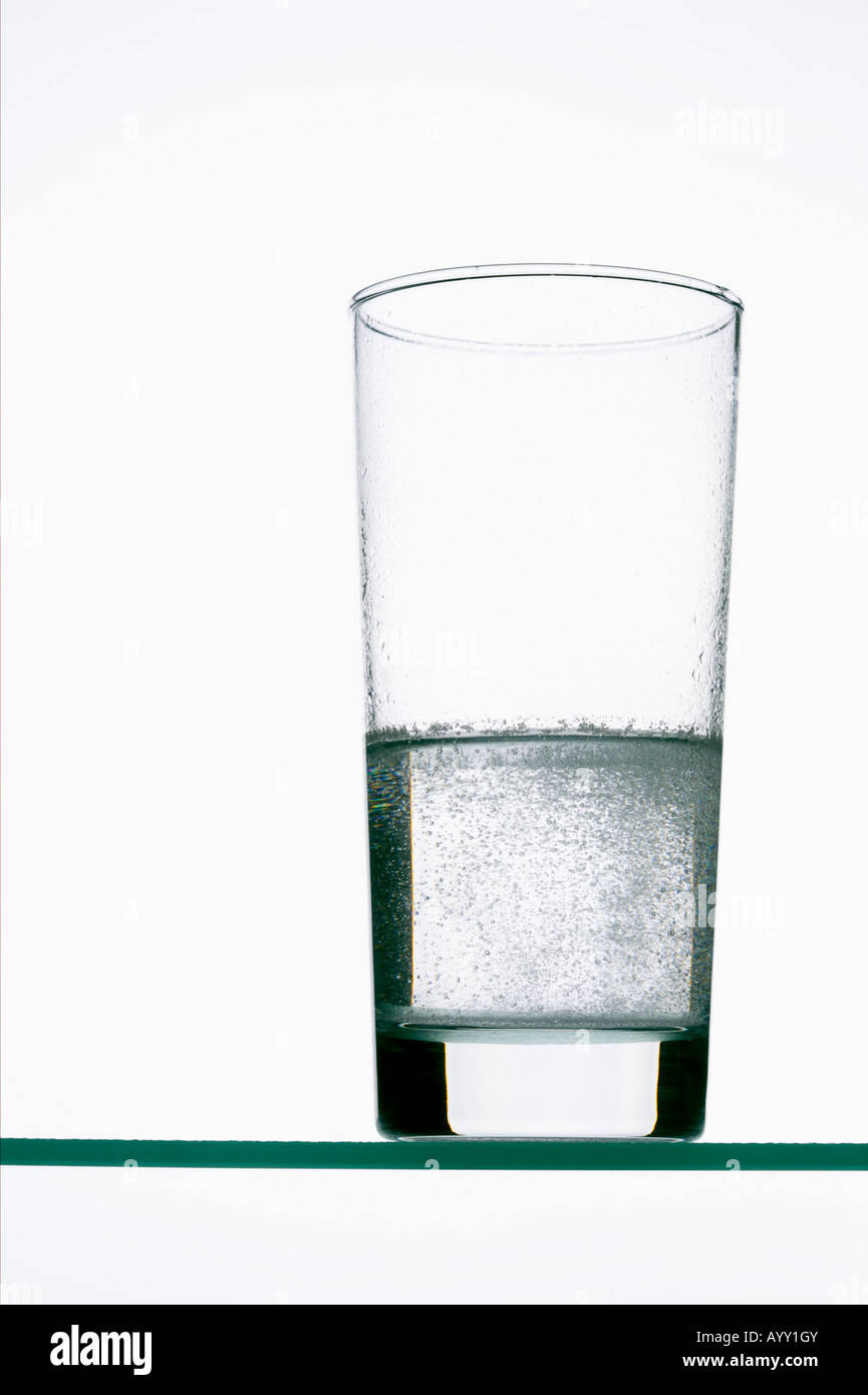 Pill dissolving water hires stock photography and images Alamy