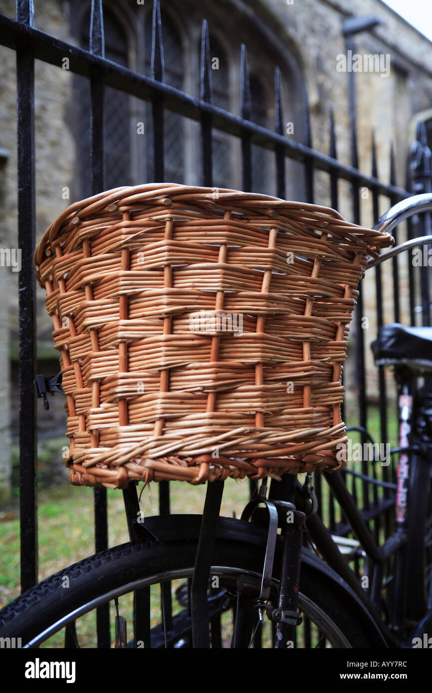 "Wicker basket" on a bike in Cambridge city centre Stock Photo Alamy