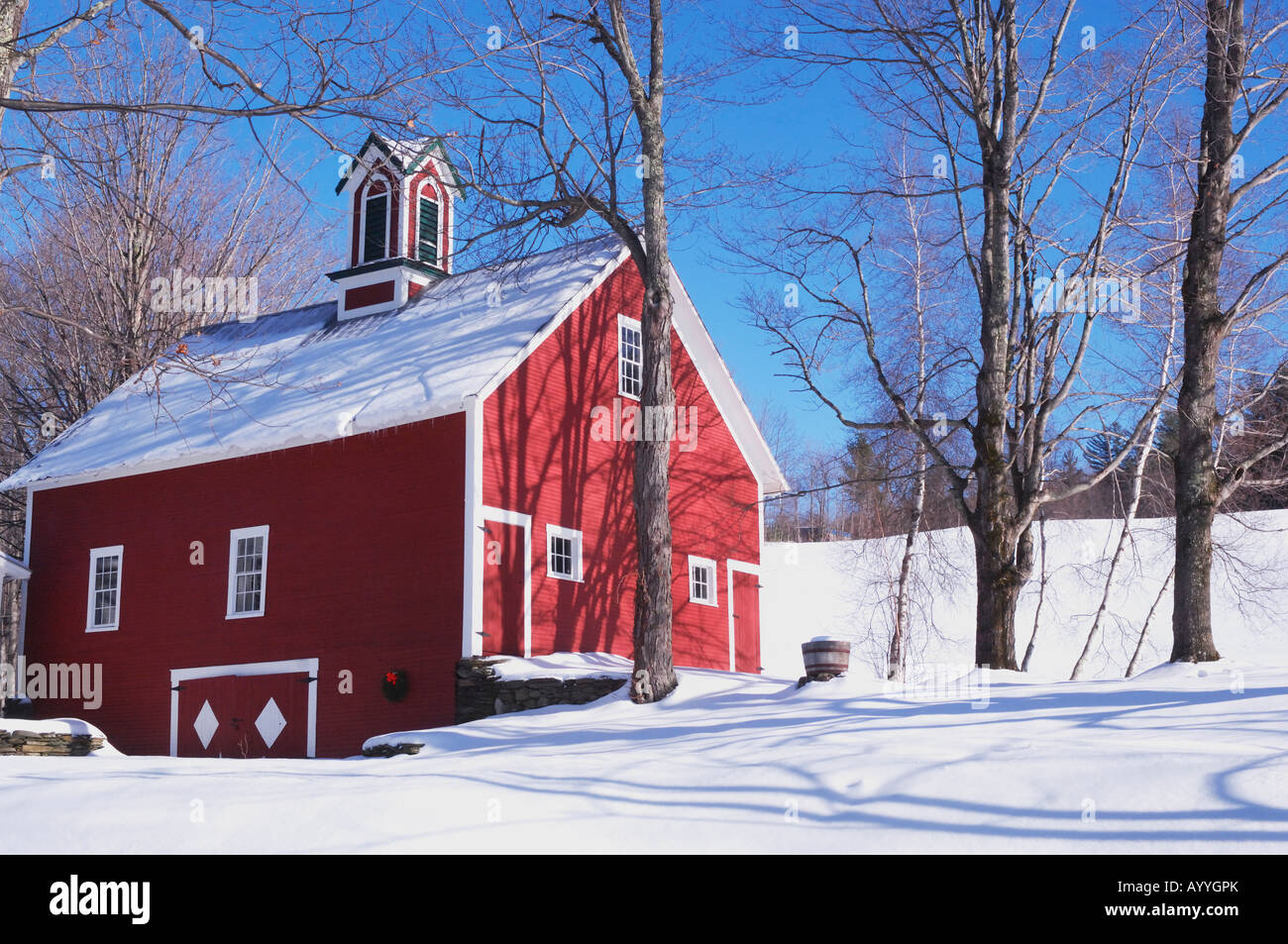 Red Barn In Snow In The Mad River Valley Vermont Stock Photo