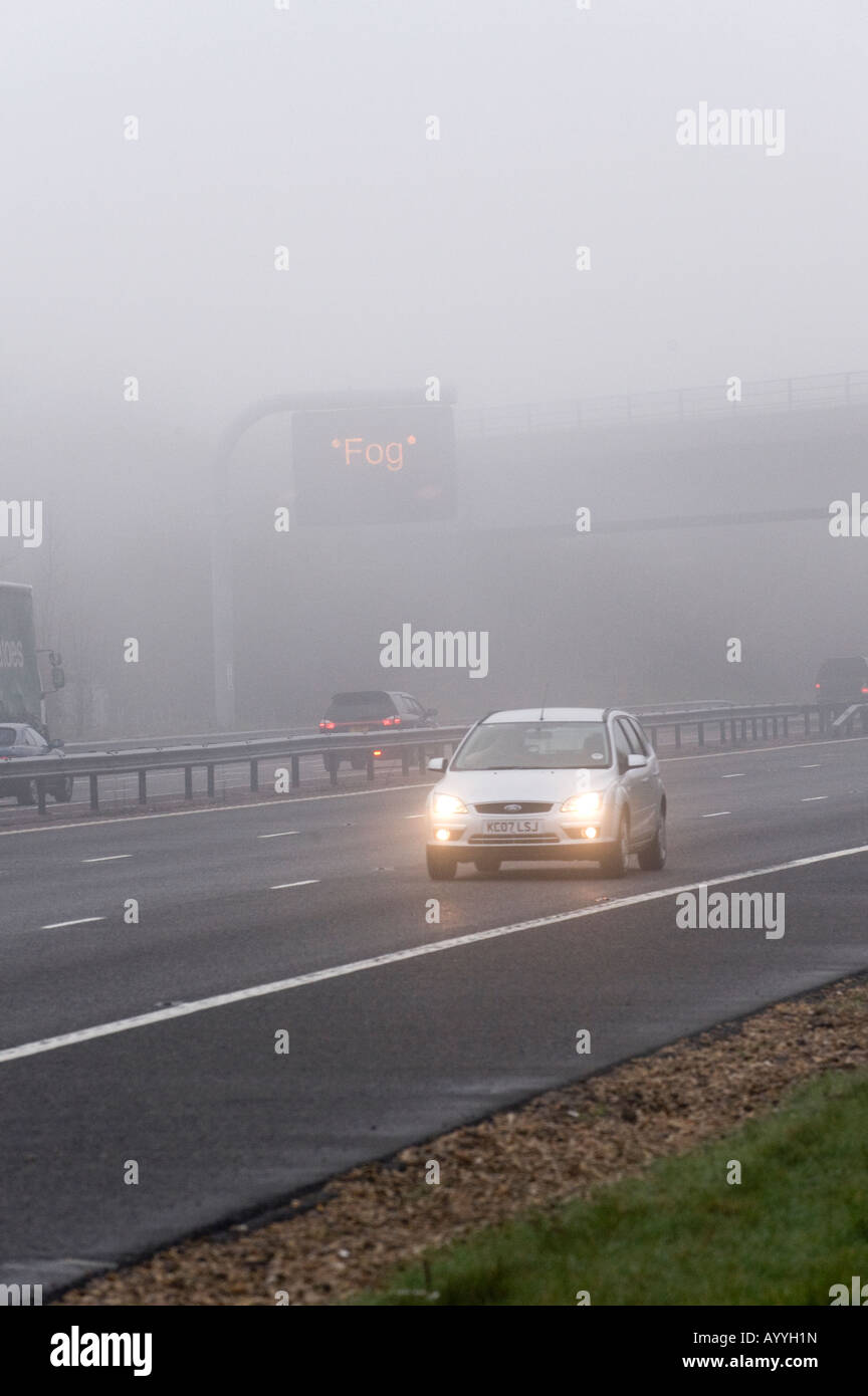 Fog sign on the M40 motorway. M40, Adderbury, Oxfordshire, England