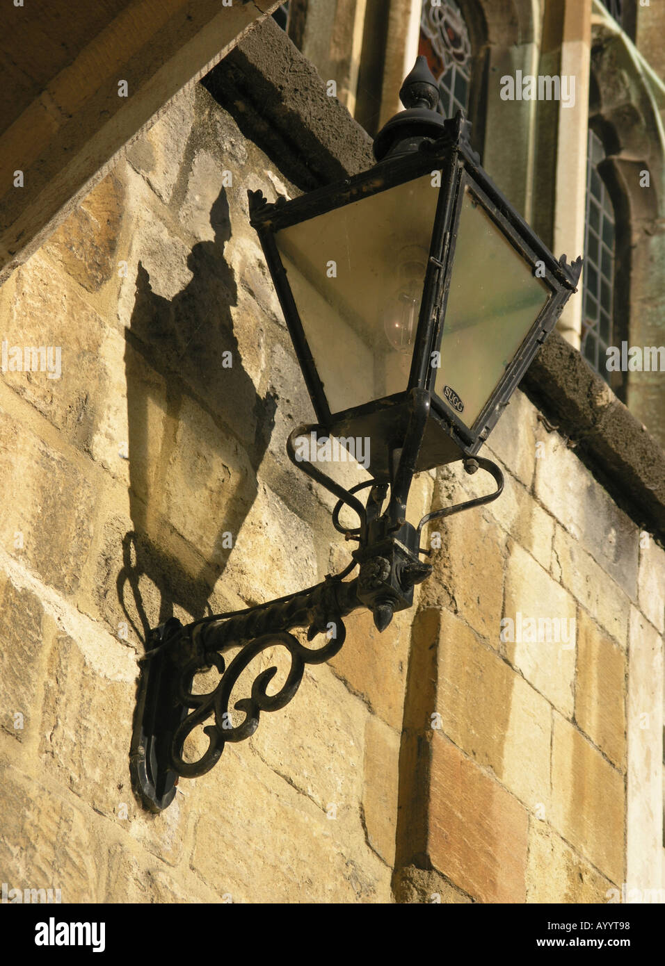 Cast iron street lamp hi-res stock photography and images - Alamy