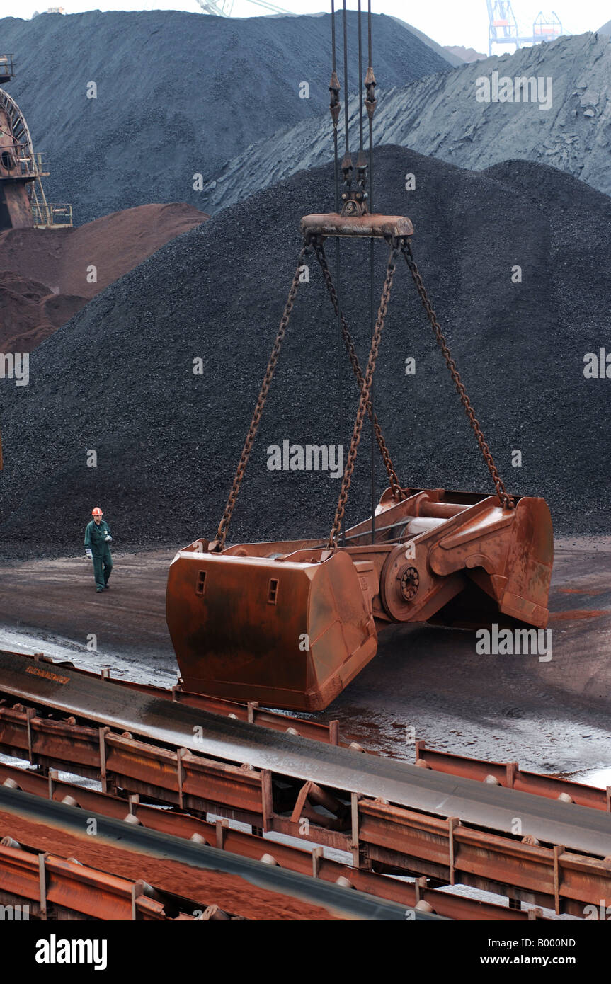 The EMO dry bulk terminal on Maasvlakte, raw materials such as iron ore