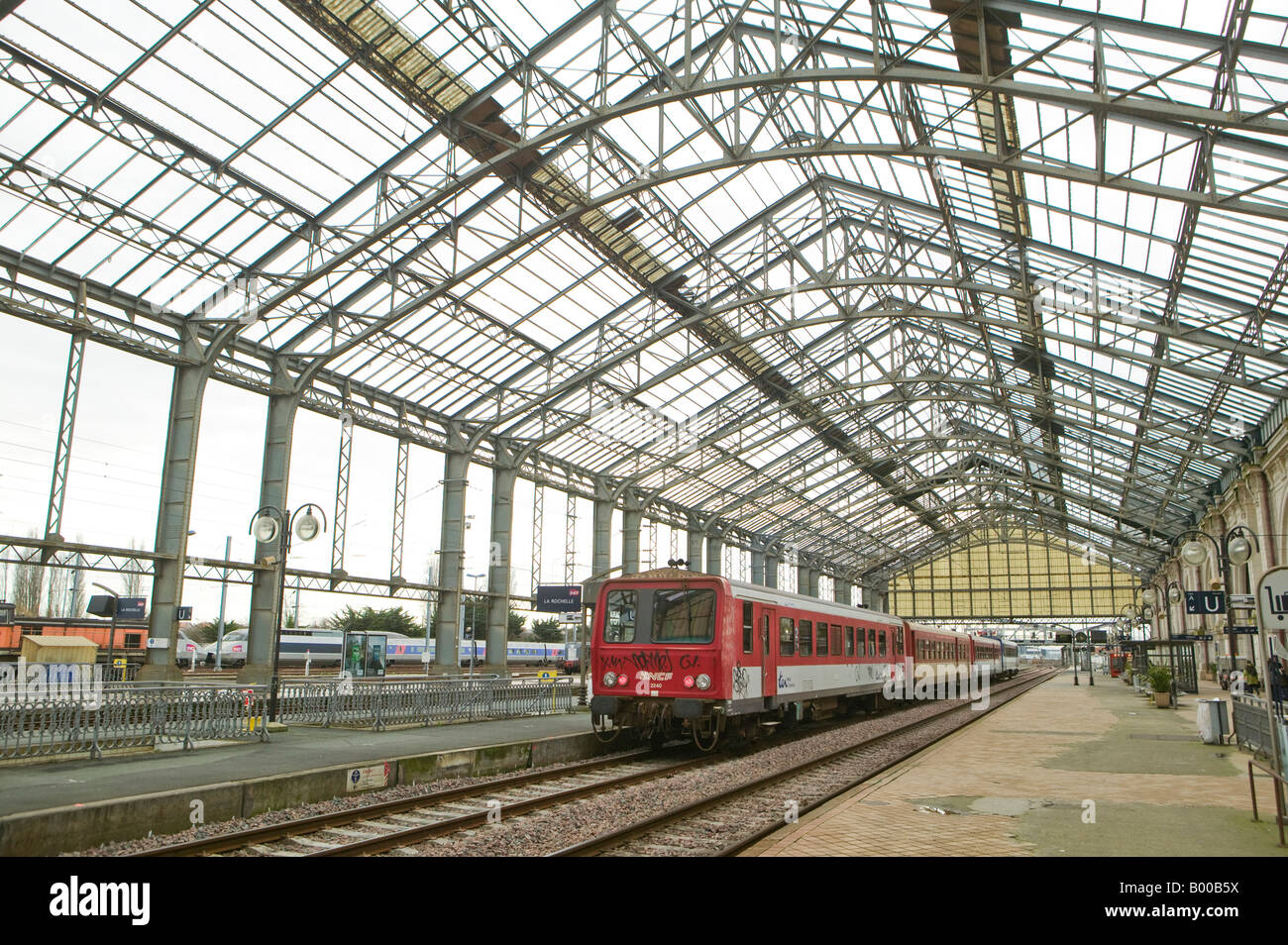 France, railway, rail, train, speed, transport, , trains, La Rochelle