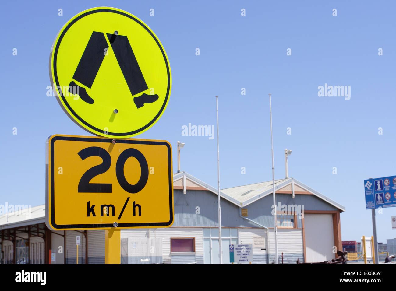 Km H Speed Limit Sign High Resolution Stock Photography And Images Alamy