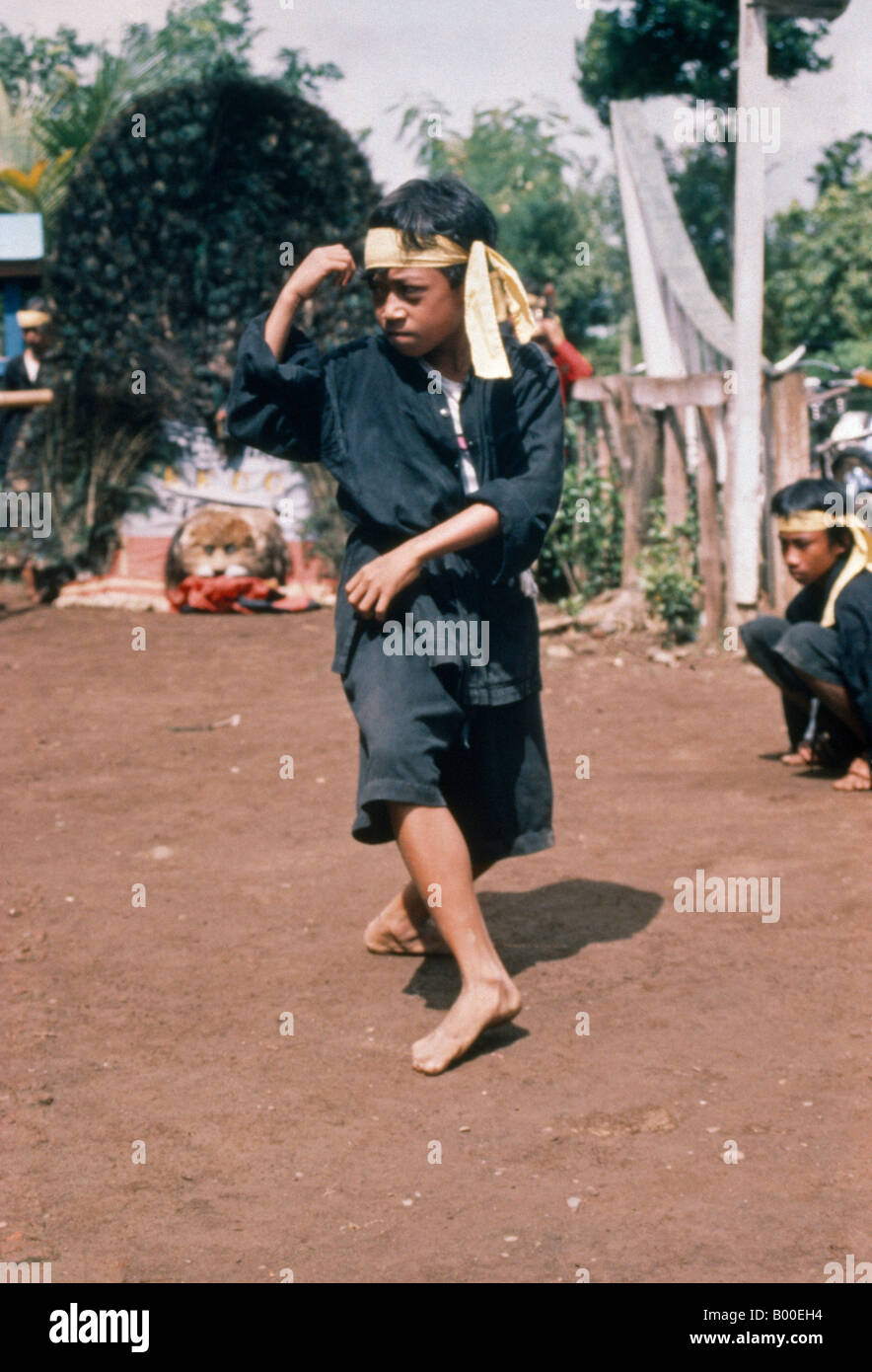 Sumatra Indonesia Kerinci Man Practicing Pencak Silat Martial Art Stock