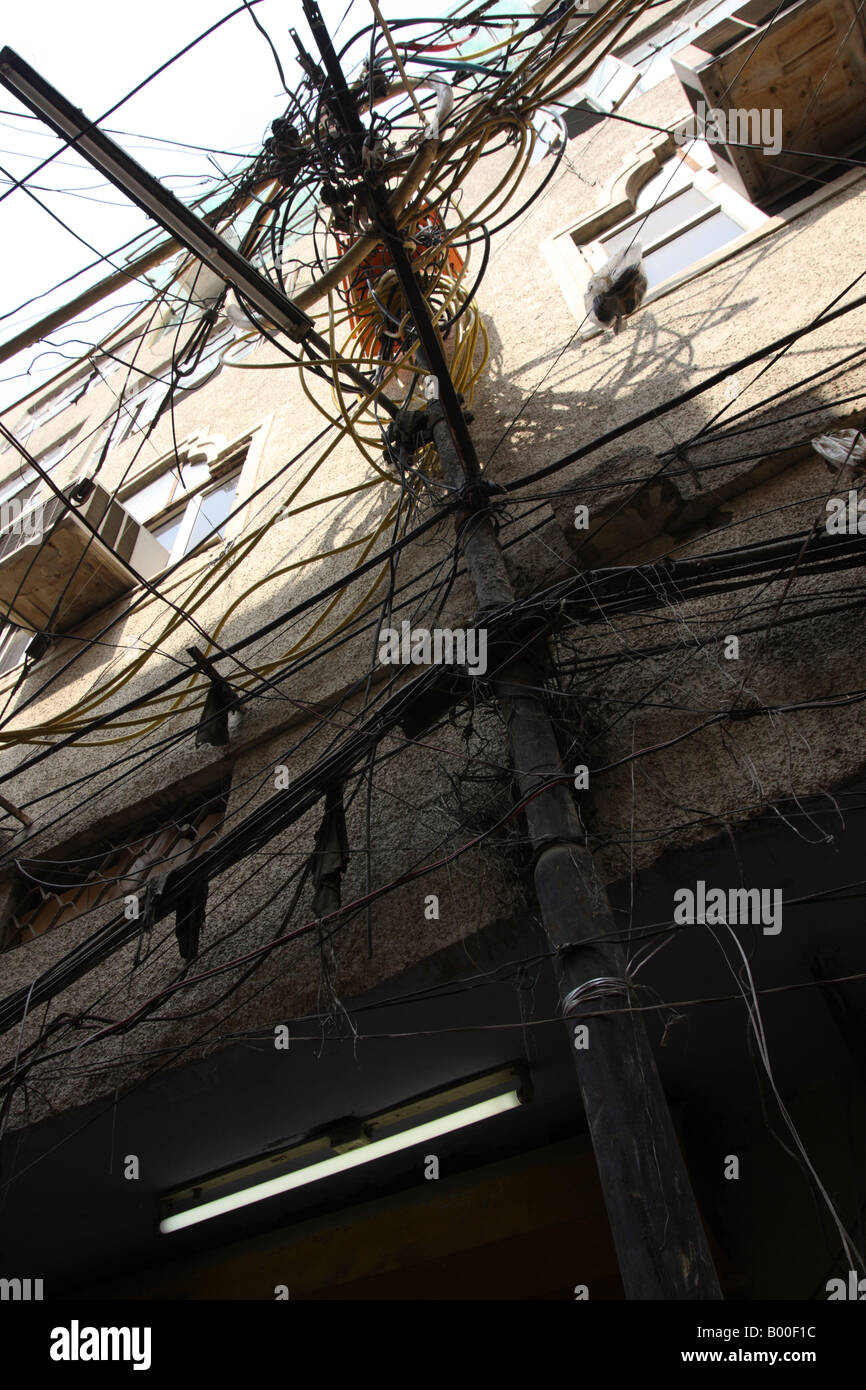 High wire entanglement hi-res stock photography and images - Alamy