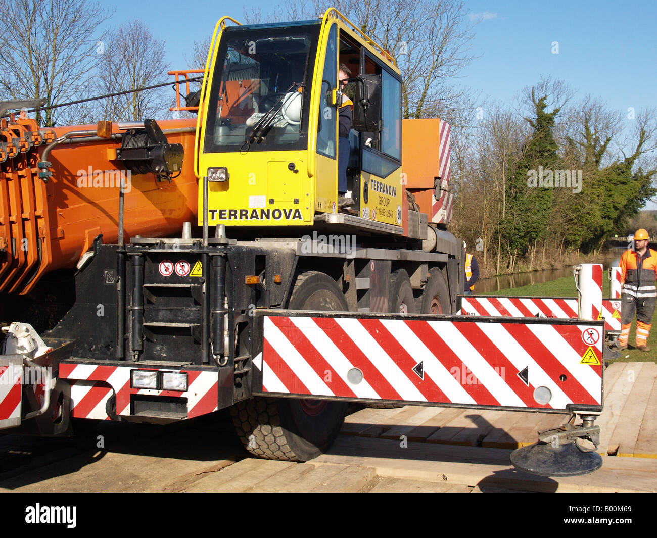 platform extension extendablle crane jib hydraulic Stock Photo Alamy