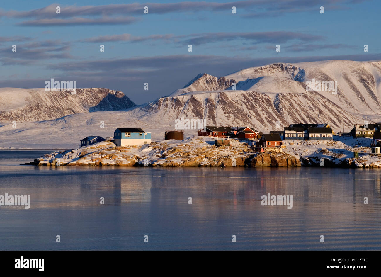 greenland-ittoqqortoormiit-the-isolated-village-of-ittoqqortoormiit
