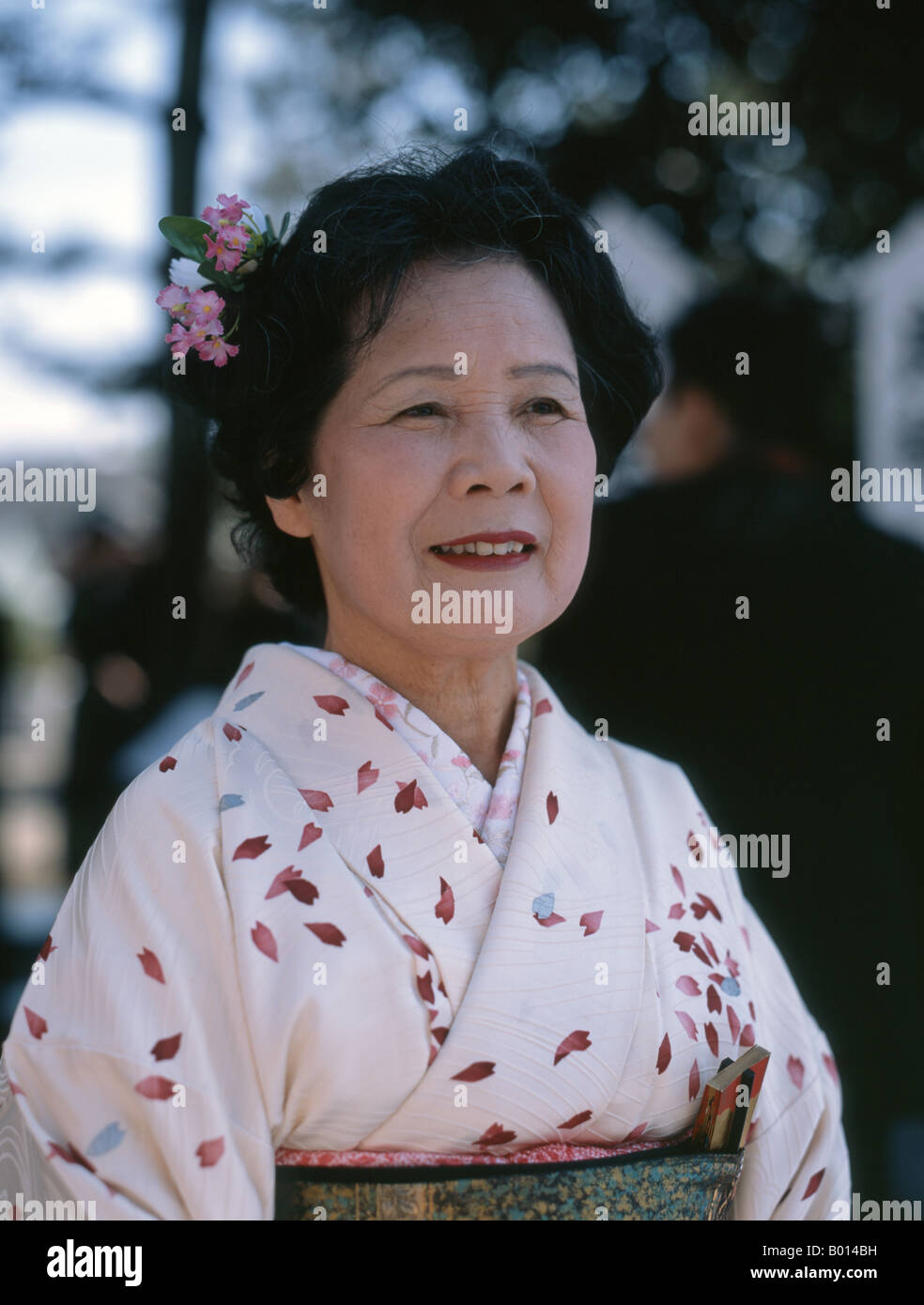 Japanese lady hi-res stock photography and images - Alamy