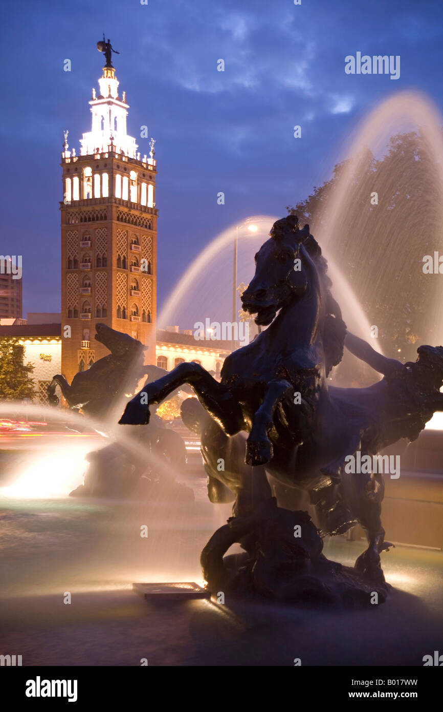J C Nichols Memorial Fountain Country Club Plaza Stock Photo Alamy