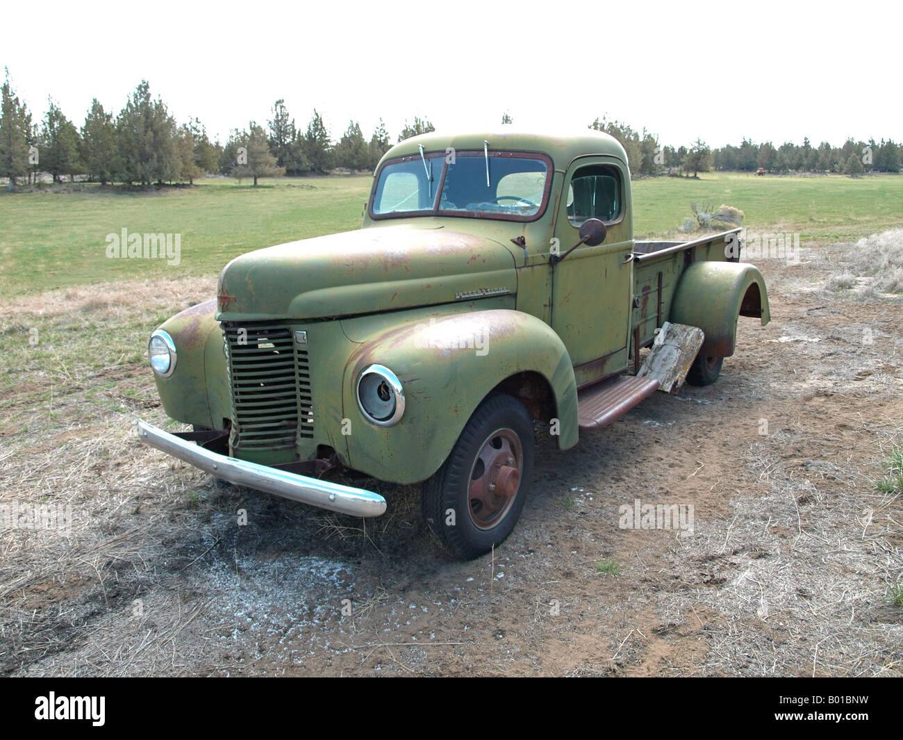 Oregon Bend Portrait of a 1946 International truck in a pasture east of Bend Stock Photo