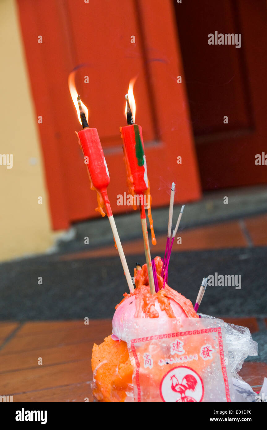 Incense shrine singapore hi-res stock photography and images - Alamy