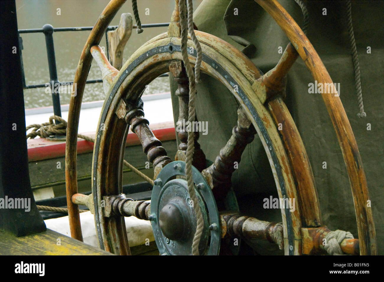 Sailing ship wheel Stock Photo Alamy