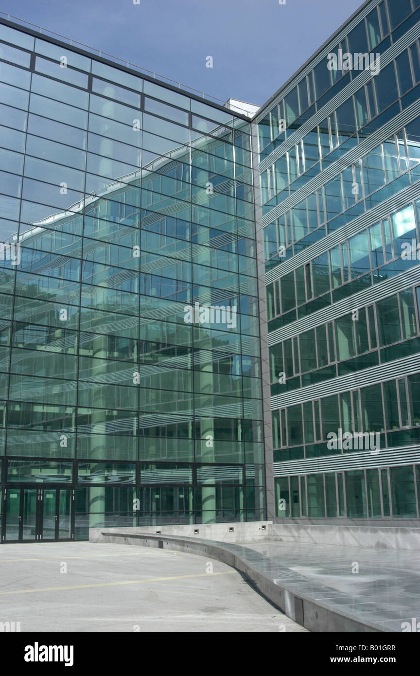 Glass facade of a modern office building Stock Photo - Alamy