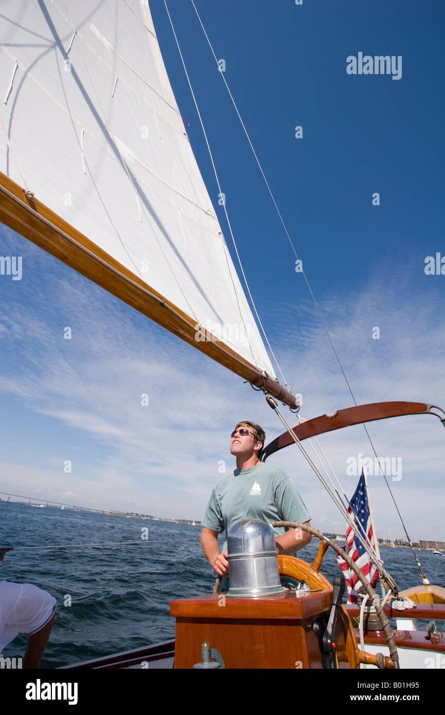 Steering sailboat hires stock photography and images Alamy