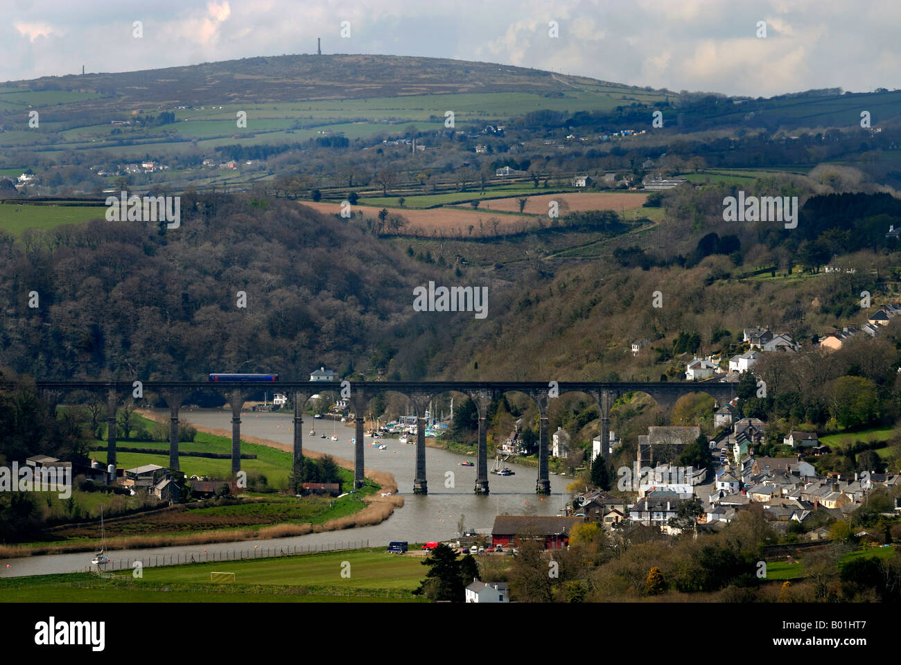 Calstock railway viaduct between Devon and Cornwall and Kitt Hill Stock Photo
