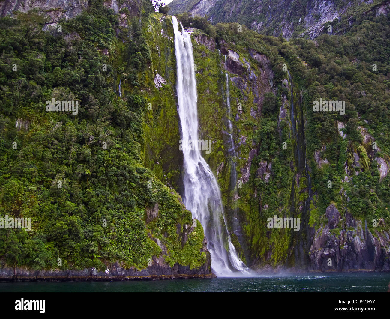Stirling Falls at Milford Sound, Fiordland National Park, New Zealand Stock Photo