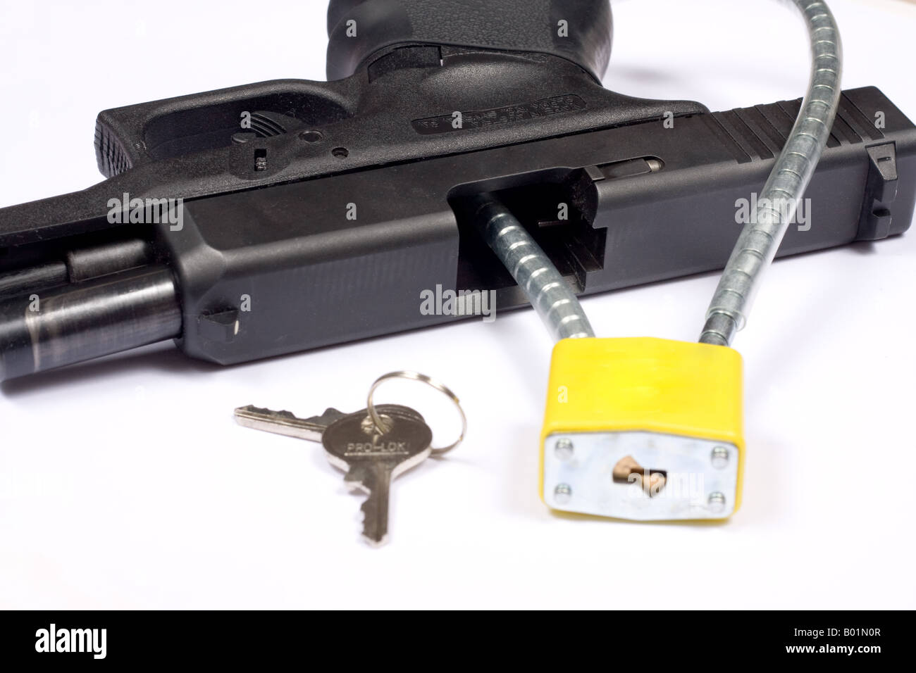 Gun lock hires stock photography and images Alamy