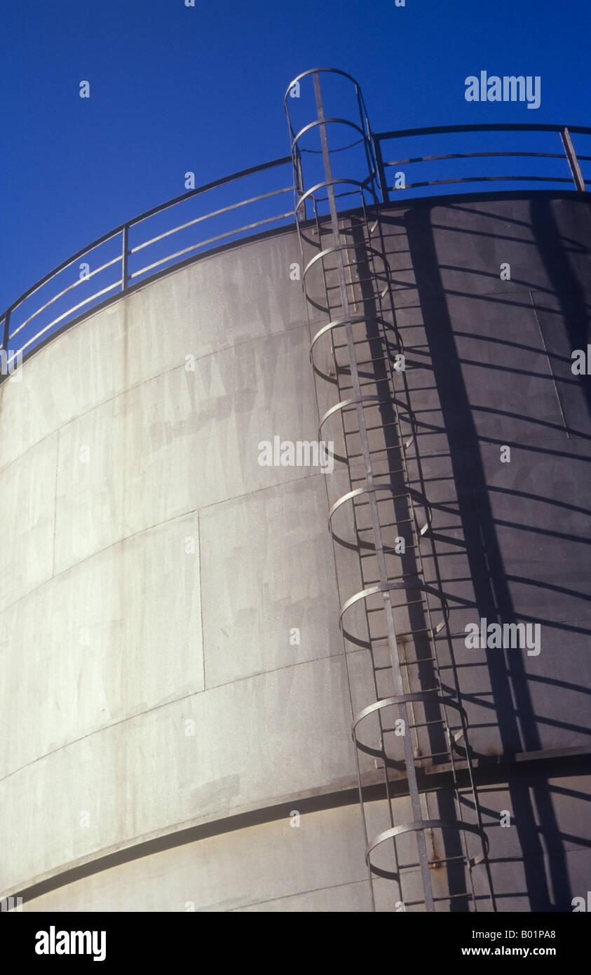 Aviation fuel storage tank hi-res stock photography and images - Alamy