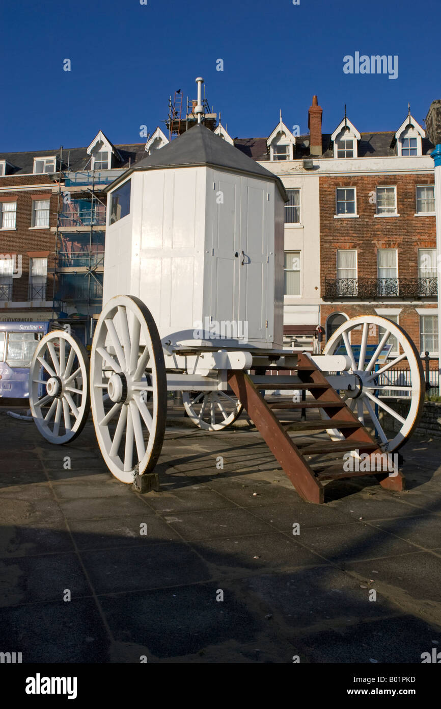 Bathing machine england hi-res stock photography and images - Alamy