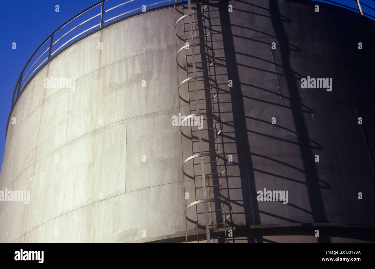 Aviation fuel storage tank hi-res stock photography and images - Alamy