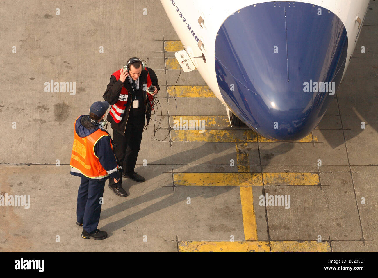 aircraft dispatcher