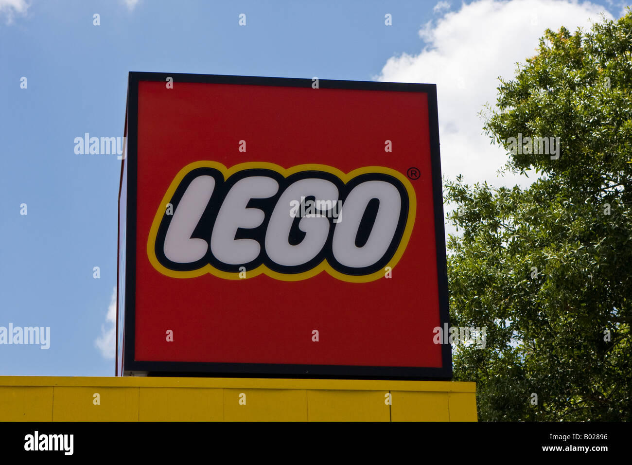 Lego sign hi-res stock photography and images - Alamy